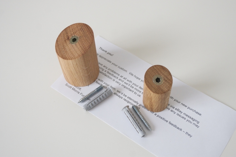 Scott Morris Furniture Round Oak Pegs